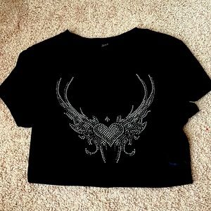 medium, cotton, soft, crop top, no problems, the gems are sturdy